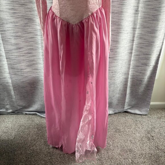 Halloween costume - Picture 2 of 12